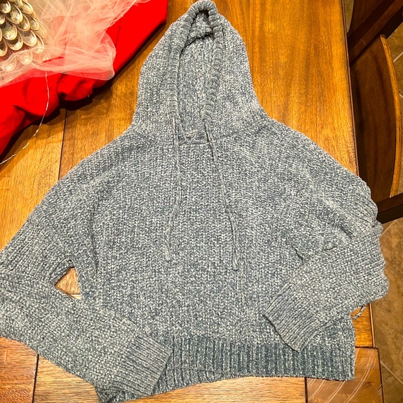 SO Sweaters - Blue hooded sweater